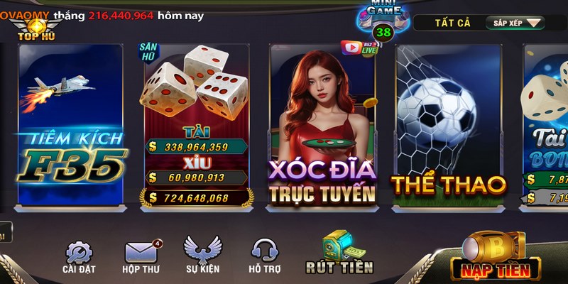 Giao diện của cổng game được chăm chút tỉ mỉ, sử dụng gam màu tối